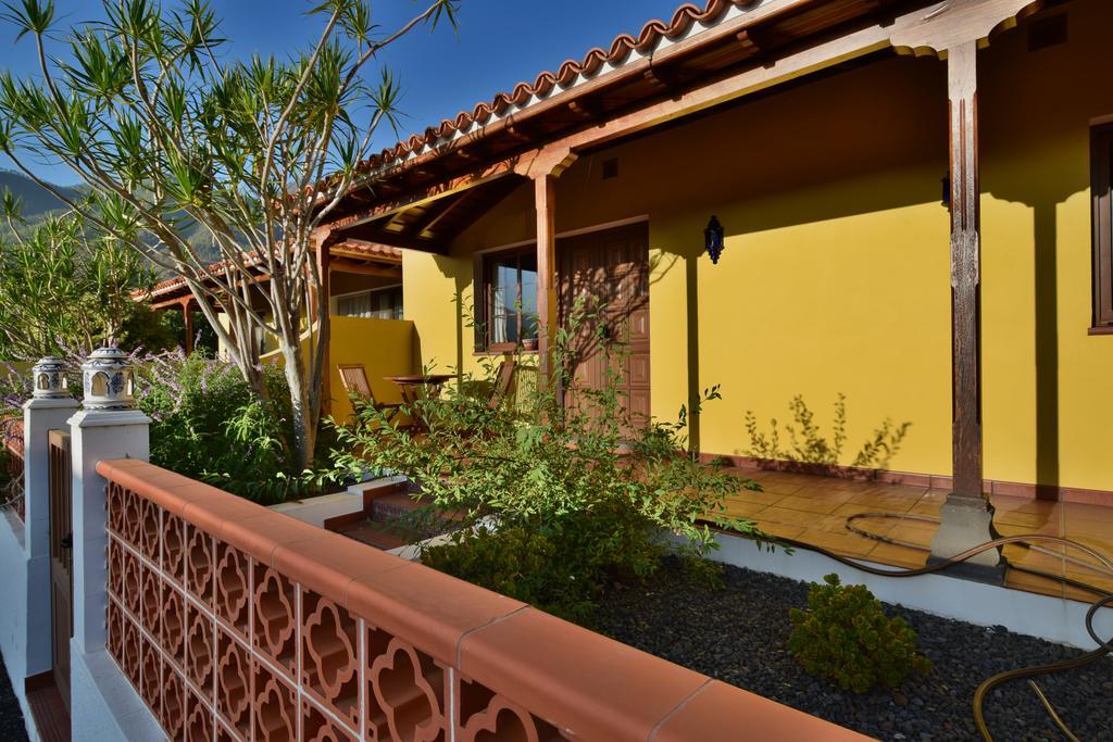 Country house Tola